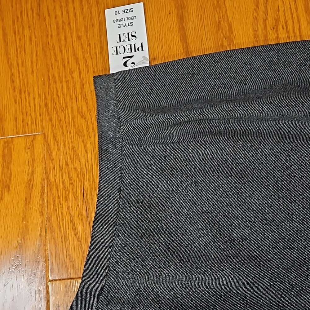 NWT - Larry Levine Skirt - Picture 5 of 8